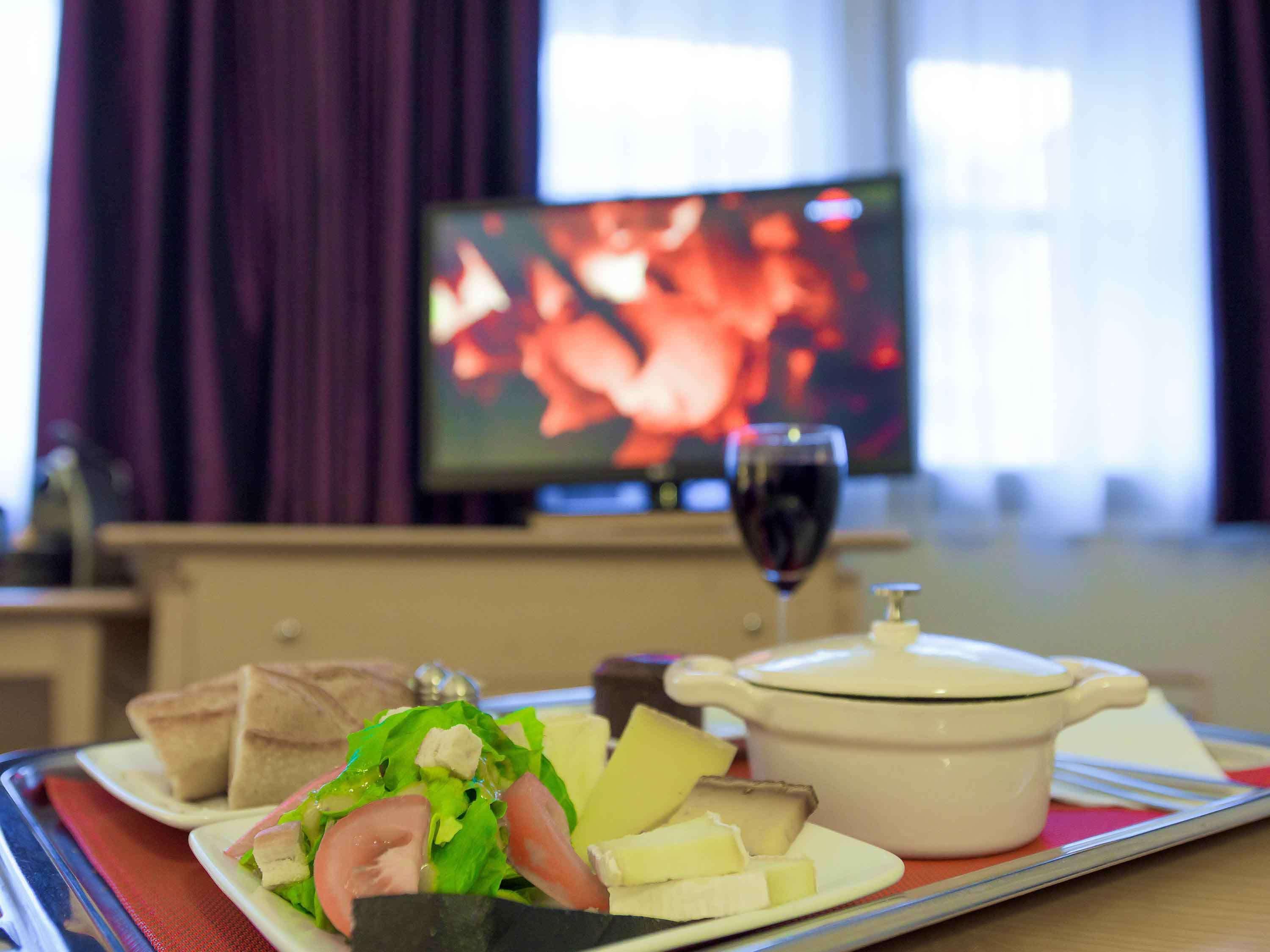 Mercure Tours Centre Gare Et Congres Екстериор снимка