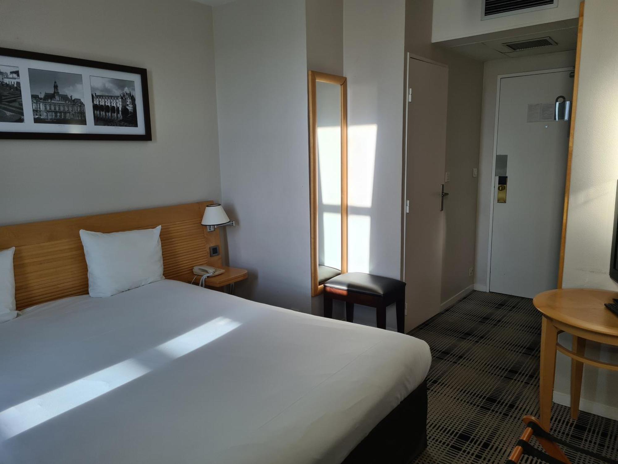 Mercure Tours Centre Gare Et Congres Екстериор снимка