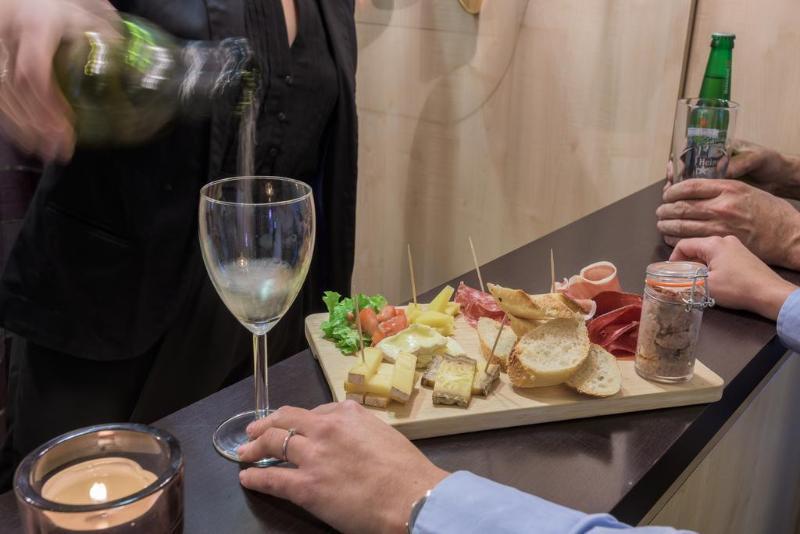 Mercure Tours Centre Gare Et Congres Екстериор снимка